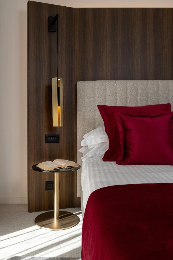 We Me Suite Hotel Riccione Dış mekan fotoğraf