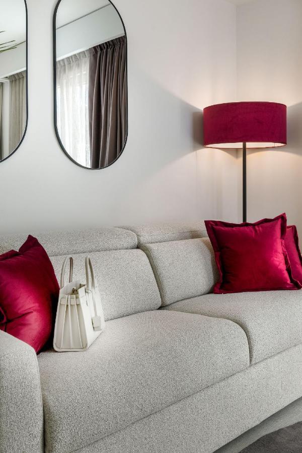 We Me Suite Hotel Riccione Dış mekan fotoğraf