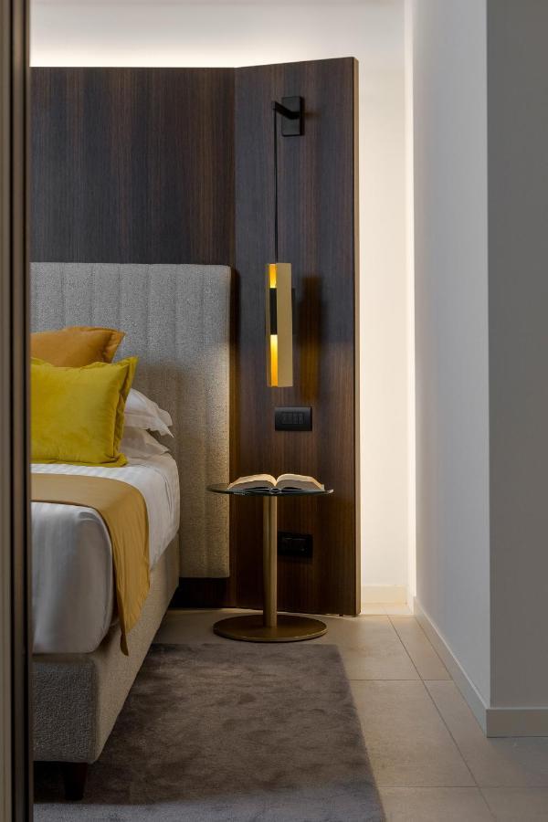 We Me Suite Hotel Riccione Dış mekan fotoğraf
