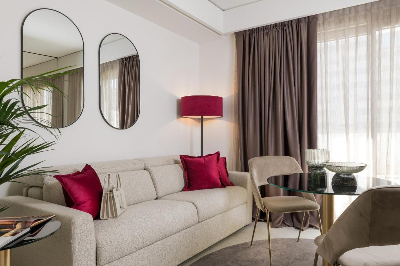 We Me Suite Hotel Riccione Dış mekan fotoğraf