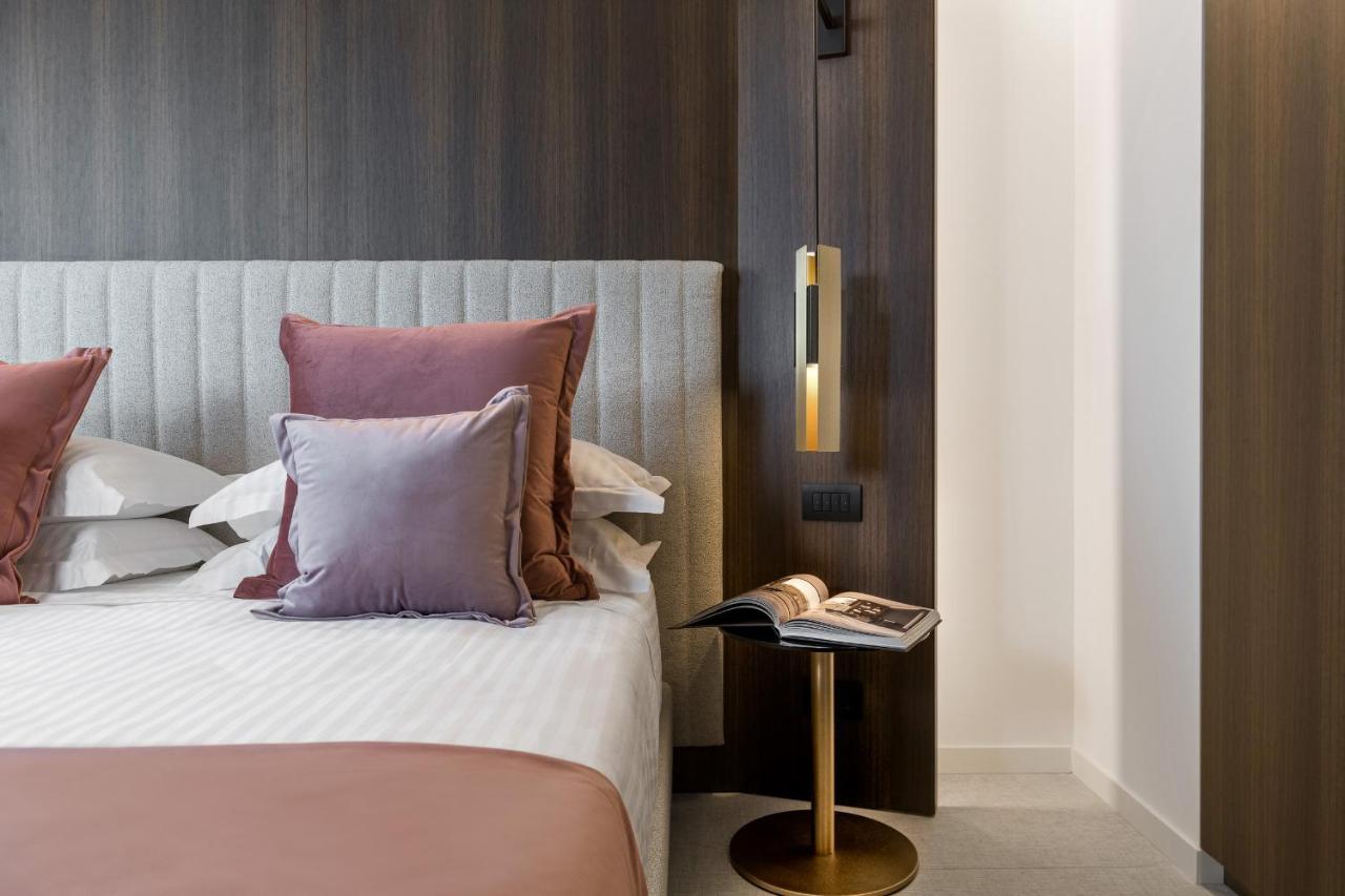 We Me Suite Hotel Riccione Dış mekan fotoğraf