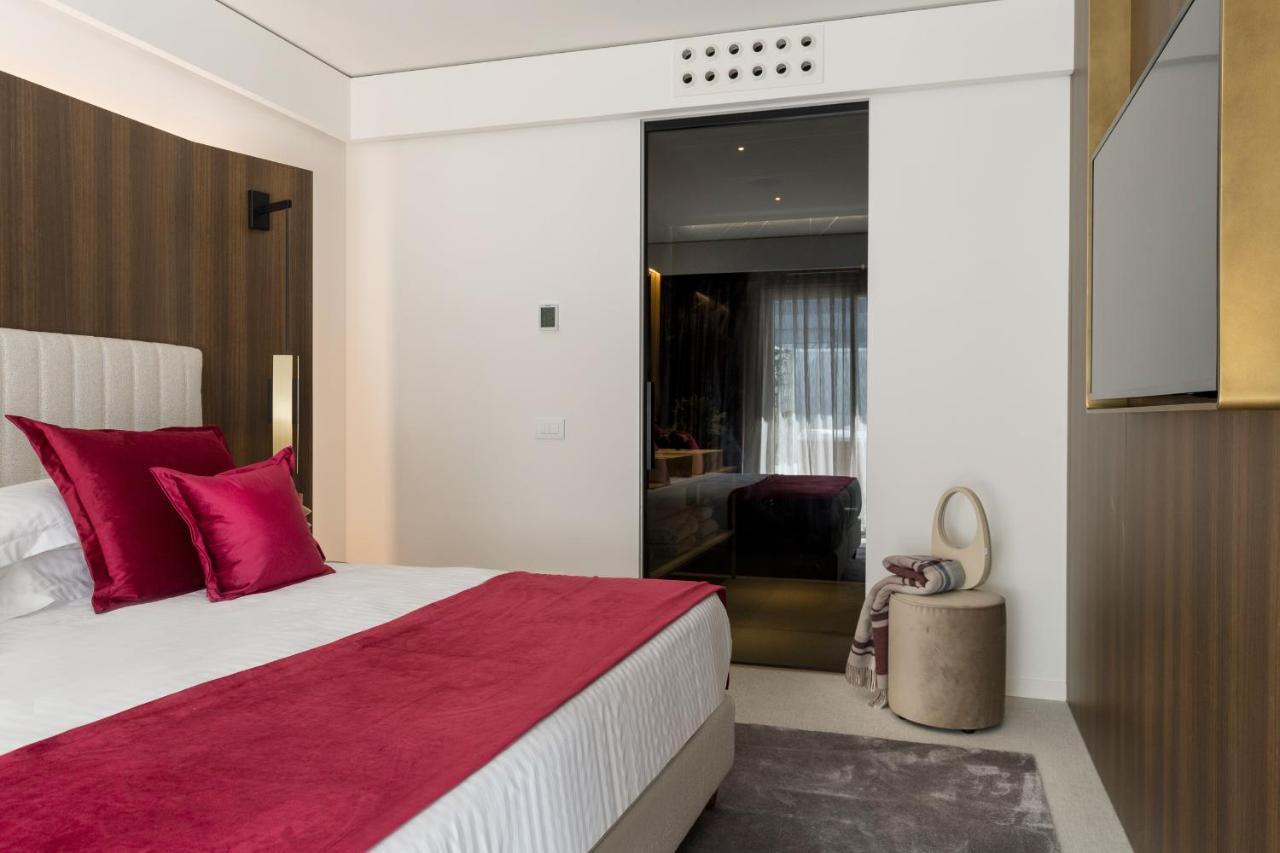 We Me Suite Hotel Riccione Dış mekan fotoğraf